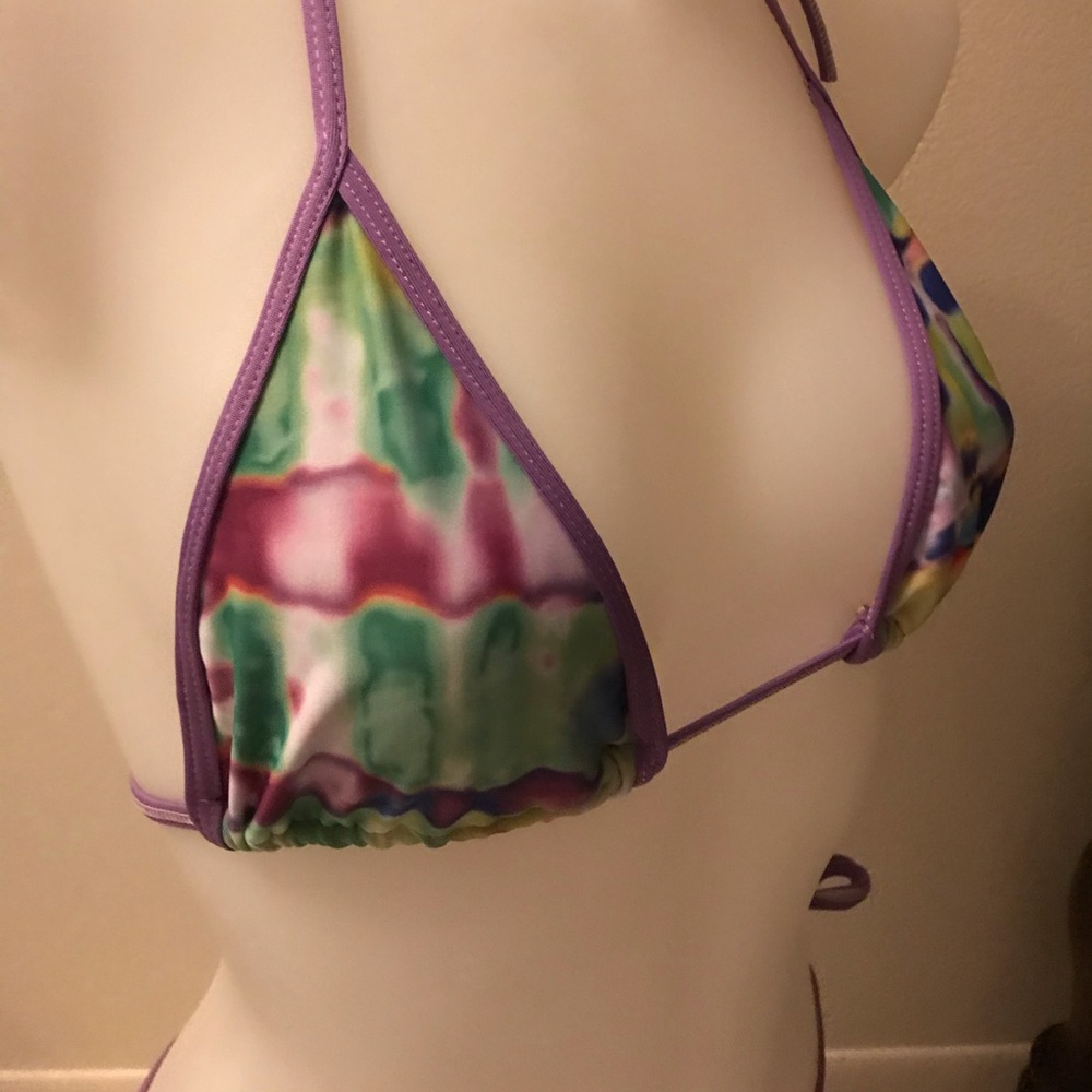 Bikini - Picture 5 of 7